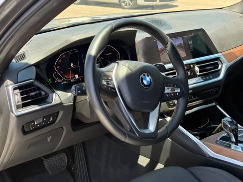 Used 2021 BMW 330i Sedan w/ Convenience Package RWD image 16