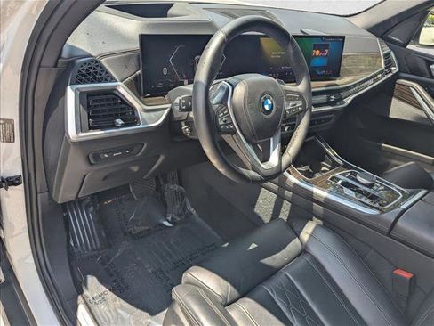 Used 2024 BMW X5 xDrive40i w/ Premium Package AWD/4WD image 10