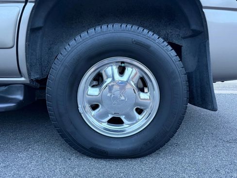 Used 2003 GMC Yukon SLT w/ 1SD Preferred Equipment Group RWD image 10