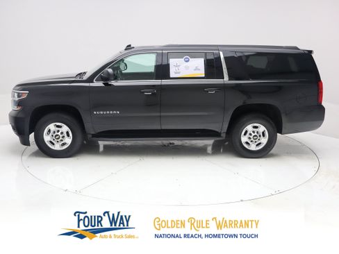 Used 2017 Chevrolet Suburban 3500 LS w/ Driver Alert Package AWD/4WD image 7