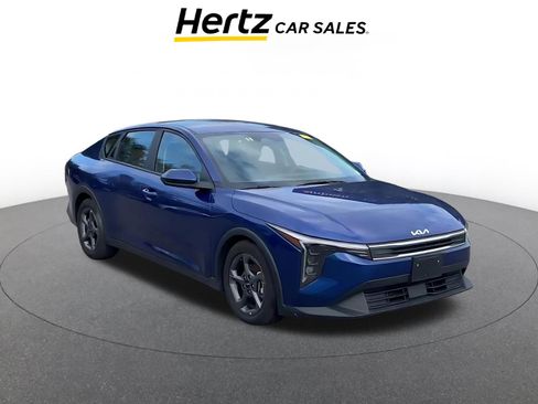 Used 2025 Kia K4 LXS image 1