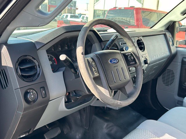 Used 2016 Ford F550 4x4 Regular Cab Super Duty image 12