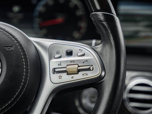 Used 2019 Mercedes-Benz S 560 4MATIC Sedan image 28