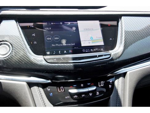 New 2025 Cadillac XT6 Sport w/ Technology Package image 16