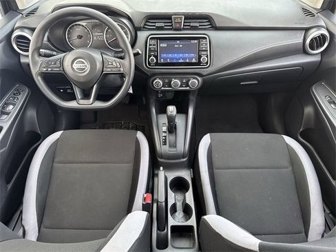 Used 2025 Nissan Versa S w/ Trunk Package image 10