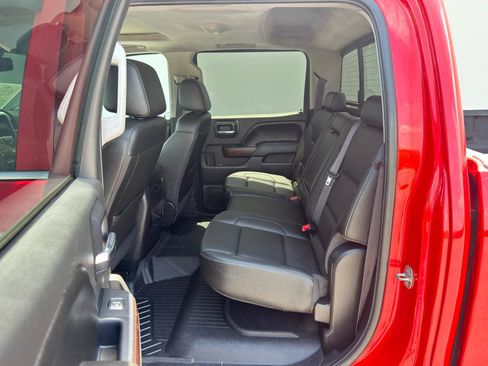 Used 2016 GMC Sierra 1500 SLT w/ Enhanced Driver Alert Package AWD/4WD image 8