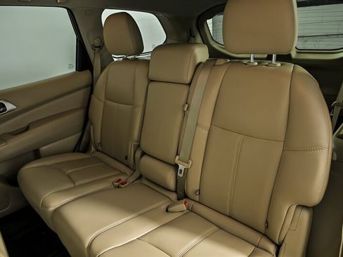 Used 2017 Nissan Pathfinder SL w/ SL Premium Package AWD/4WD image 19