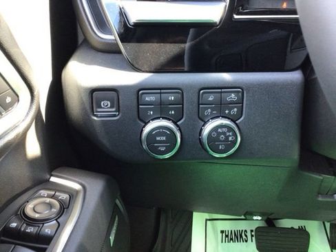 New 2026 GMC Sierra 2500 SLT AWD/4WD image 10