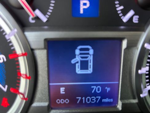Used 2016 Toyota 4Runner Limited AWD/4WD image 21