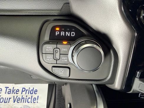 New 2026 RAM 1500 4x4 Crew Cab image 15
