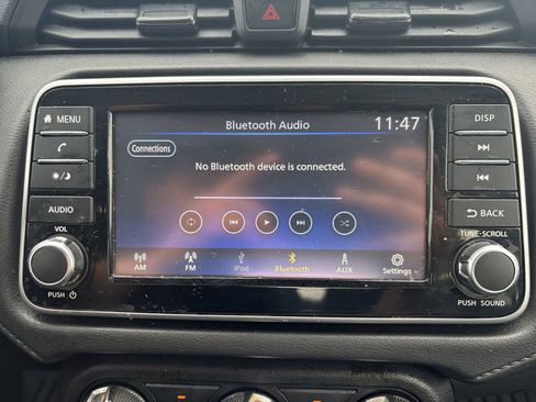 Used 2025 Nissan Versa S w/ Trunk Package FWD image 17