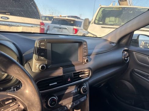 Used 2020 Hyundai Kona Limited image 10