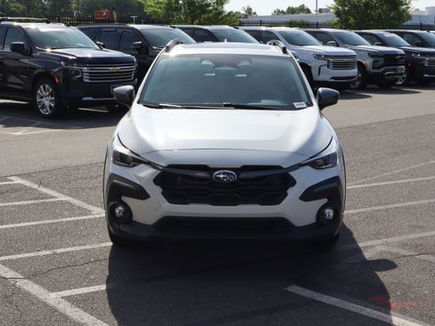 Used 2024 Subaru Crosstrek 2.5i Limited w/ Popular Package #4A AWD/4WD image 3