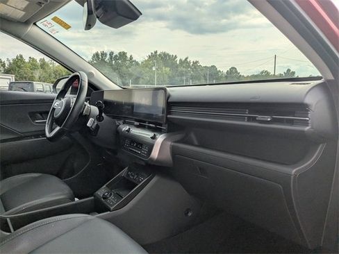 Used 2024 Hyundai Kona Limited image 35