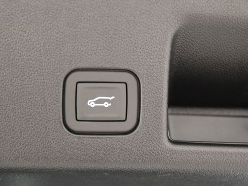 New 2026 Chevrolet Equinox EV RS image 16