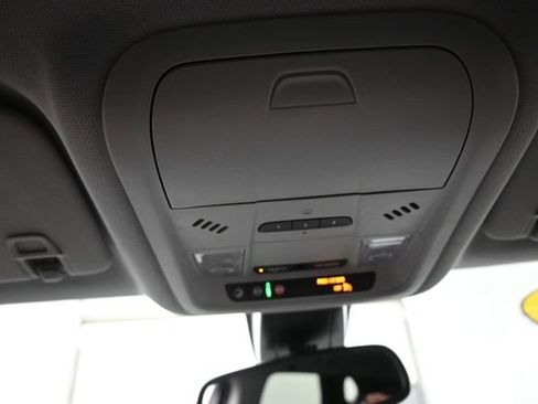 Used 2024 Chevrolet Blazer LT w/ Convenience Package FWD image 12