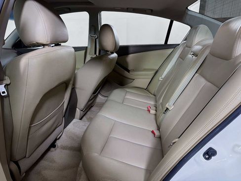 Used 2011 Nissan Altima 2.5 S w/ Convenience Pkg FWD image 18