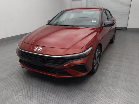 Used 2025 Hyundai Elantra Sport FWD image 15