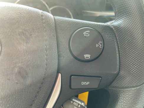 Used 2015 Toyota Corolla LE FWD image 13