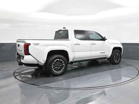 Used 2024 Toyota Tacoma TRD Sport image 15
