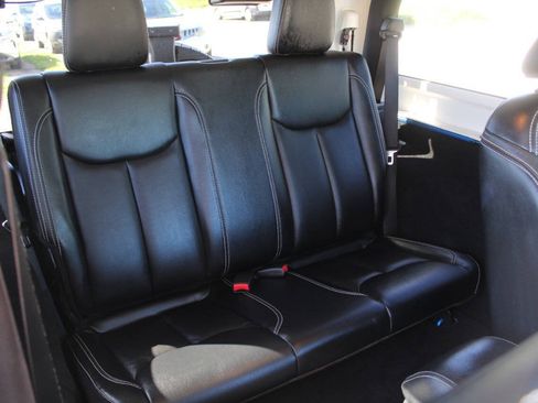 Used 2014 Jeep Wrangler Sahara AWD/4WD image 11