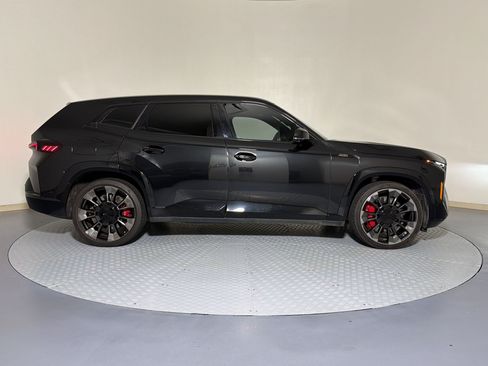 Used 2023 BMW XM AWD/4WD image 21