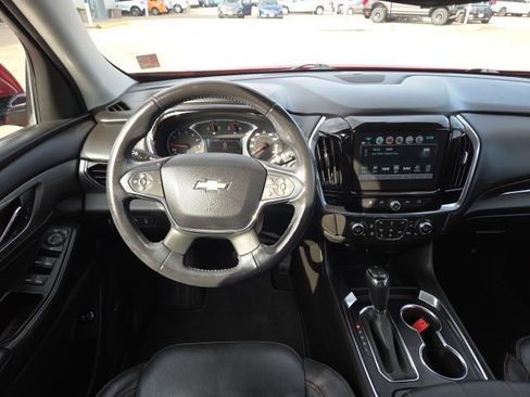 Used 2019 Chevrolet Traverse LT w/ LT Premium Package image 32