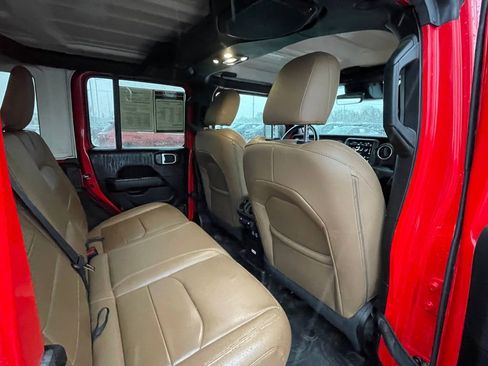 Used 2021 Jeep Wrangler Unlimited Sahara w/ Cold Weather Group AWD/4WD image 29