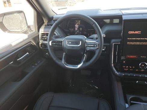 New 2026 GMC Yukon Denali RWD image 13