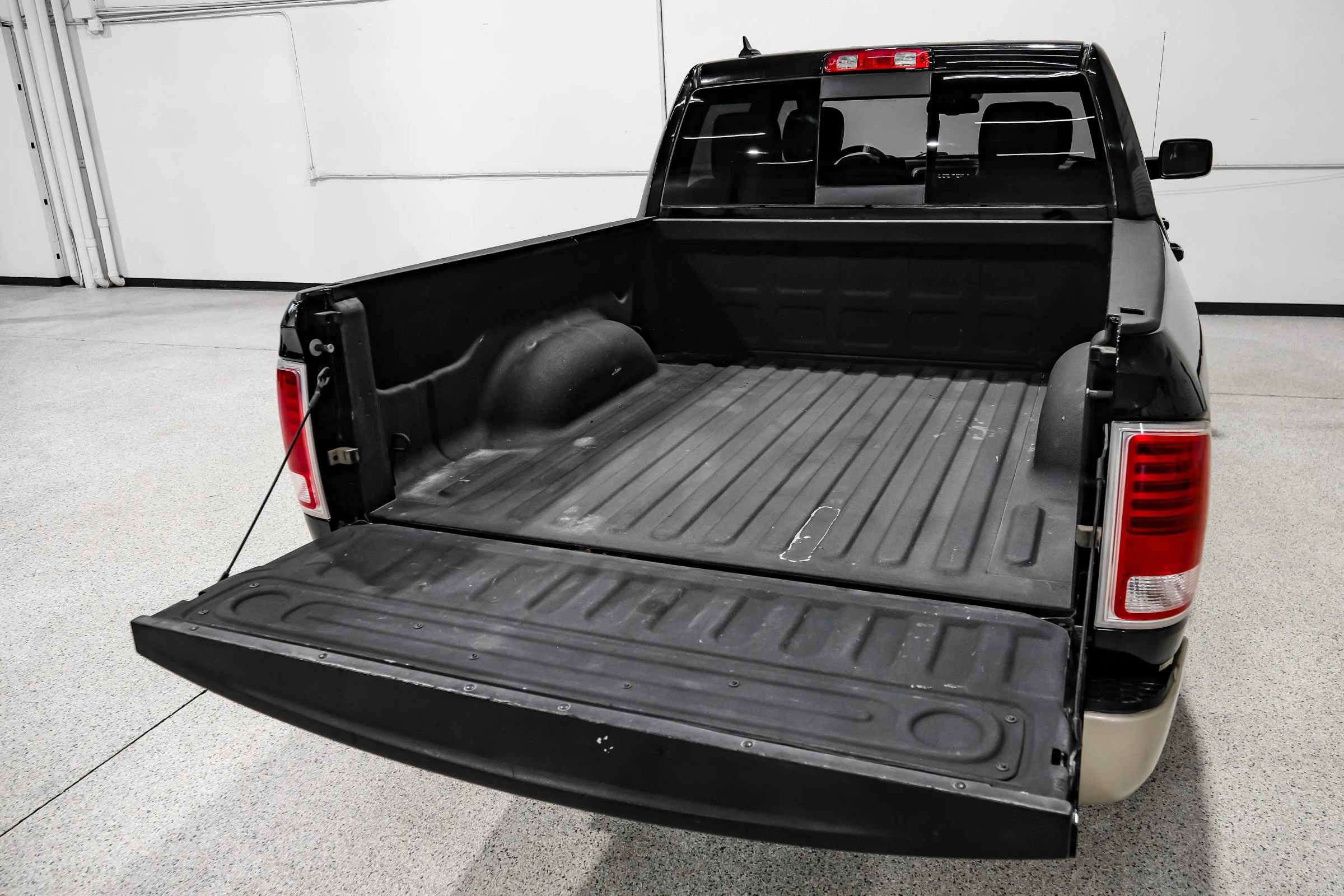Used 2016 RAM 1500 Laramie Longhorn w/ Convenience Group AWD/4WD image 67
