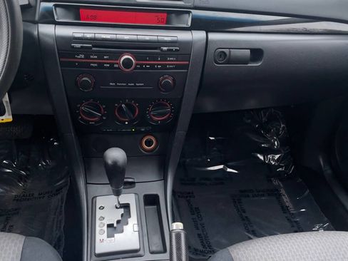 Used 2006 MAZDA MAZDA3 i Touring image 14