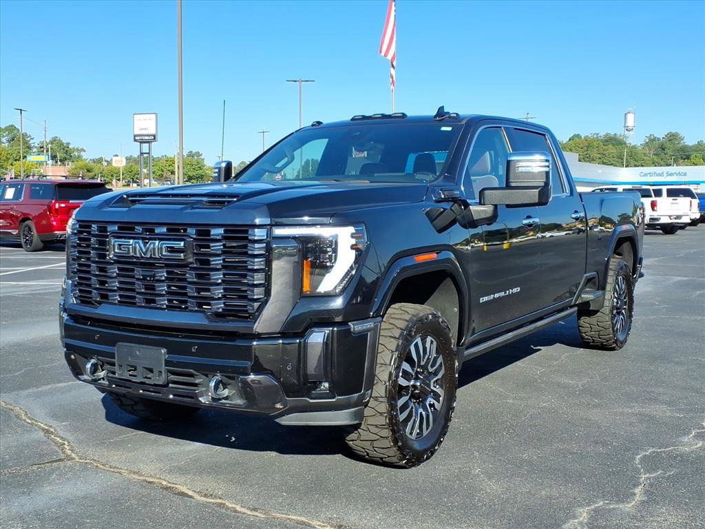 Used 2024 GMC Sierra 2500 Denali Ultimate AWD/4WD image 1