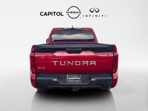 Used 2022 Toyota Tundra SR5 w/ SR5 Convenience Package image 6
