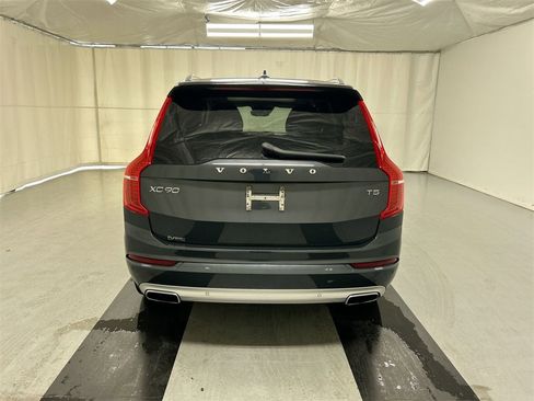 Used 2021 Volvo XC90 T5 Momentum w/ Advanced Package image 22
