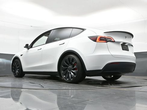 Used 2023 Tesla Model Y Performance AWD/4WD image 48