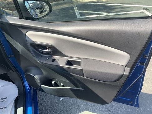 Used 2016 Toyota Yaris LE image 13