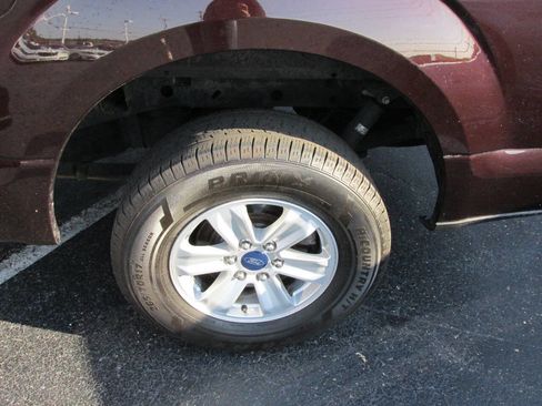 Used 2018 Ford F150 XL w/ Equipment Group 101A Mid AWD/4WD image 41