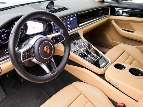 Used 2018 Porsche Panamera 4S AWD/4WD image 23