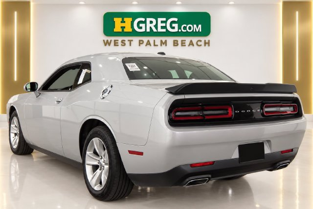 Used 2023 Dodge Challenger SXT RWD image 2
