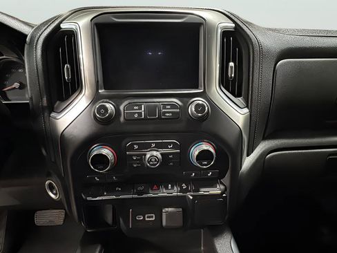 Used 2022 Chevrolet Silverado 1500 RST AWD/4WD image 10