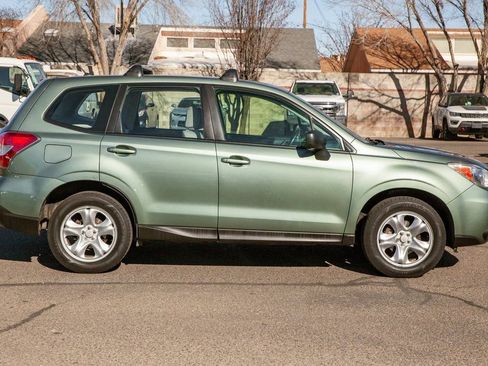 Used 2015 Subaru Forester 2.5i image 4