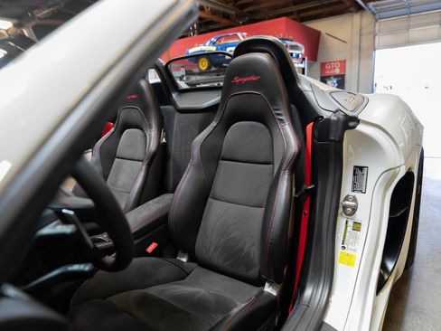 Used 2021 Porsche 718 Boxster Spyder image 73