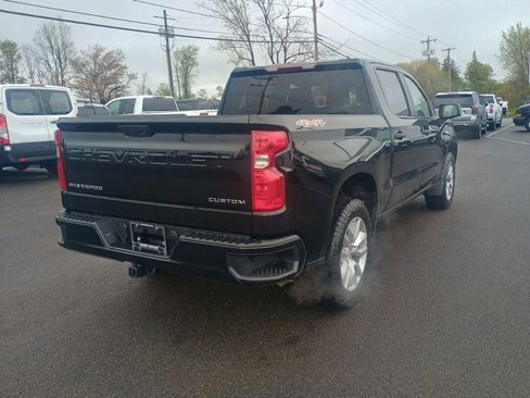 Used 2023 Chevrolet Silverado 1500 Custom AWD/4WD image 7