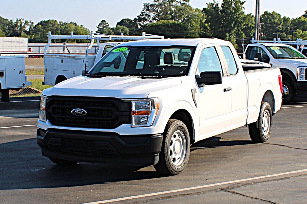 Used 2022 Ford F150 XL RWD image 2