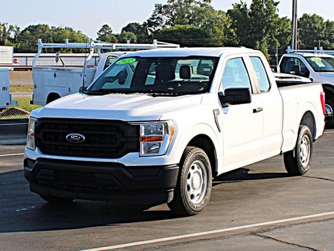 Used 2022 Ford F150 XL RWD image 2