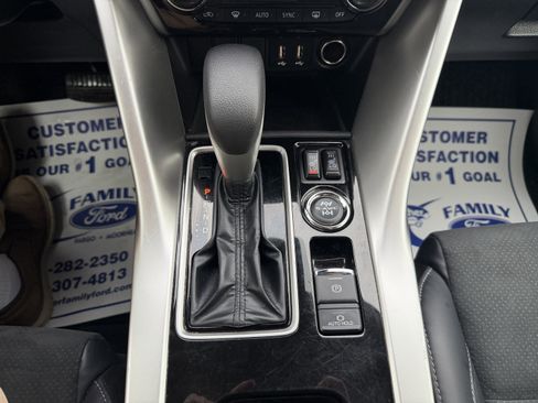 Used 2025 Mitsubishi Eclipse Cross SE image 17
