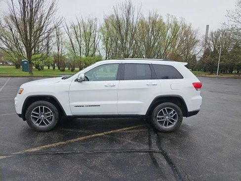 Used 2018 Jeep Grand Cherokee Limited w/ Trailer Tow Group IV image 2
