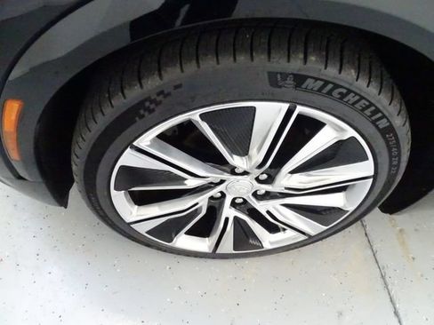Certified 2024 Cadillac Lyriq Luxury w/ LPO, Floor Liner Package AWD/4WD image 23