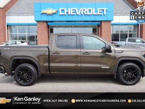 Used 2023 GMC Sierra 1500 Elevation image 1