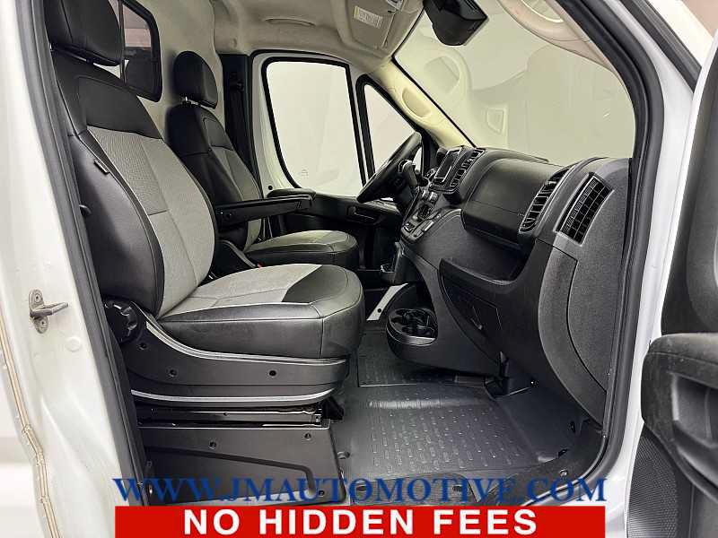 Used 2024 RAM ProMaster 2500 w/ Convenience Group FWD image 18